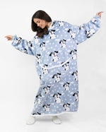 KocoBluza Puppy Love – Niebieska Bluza Koc w Pieski One Size